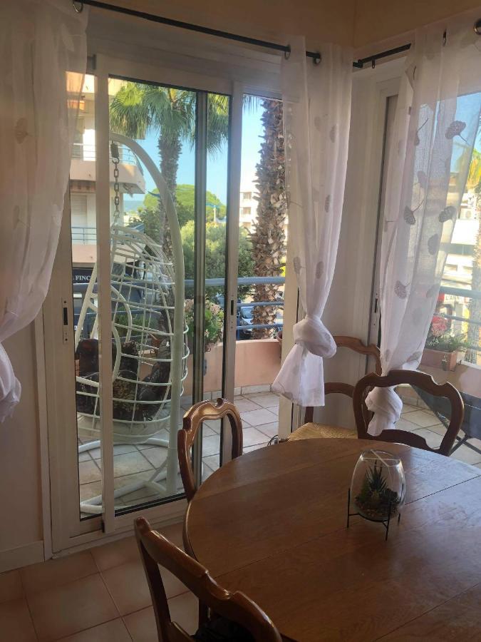 Magnifique Emplacement Pour Ce Joli F3 Cavalaire-sur-Mer Exterior foto